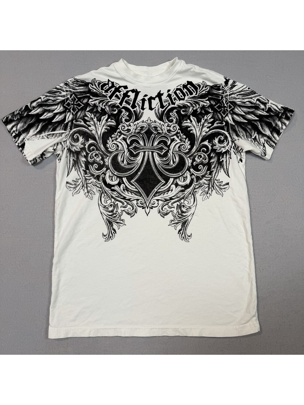 Affliction Men's Short Sleeve T-Shirt Men’s Size Small Y2K Streetwear Fighter